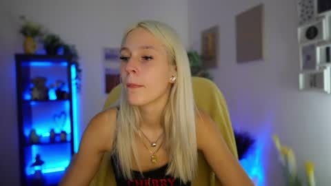 luna_grace18 online show from 07-09-26, 12:09
