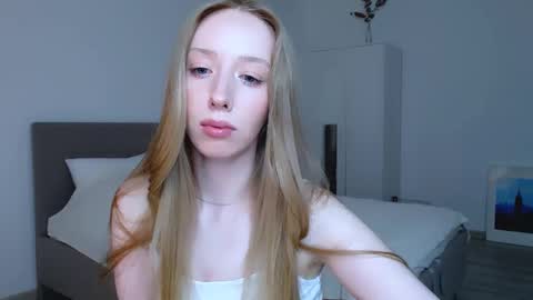Snapshot of luna_insanity chatting on 01-19-25, 03:08 Luna online show from 01-19-25, 03:08
