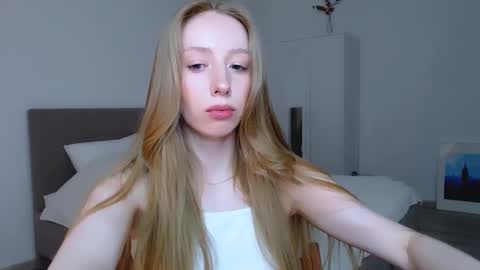 Snapshot of luna_insanity chatting on 02-06-25, 12:11 Luna online show from 02-06-25, 12:11
