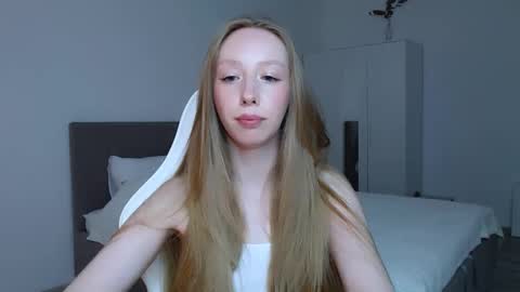 Snapshot of luna_insanity chatting on 09-08-25, 08:30 Luna online show from 09-08-25, 08:30