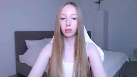 Luna online show from 11-20-25, 08:19