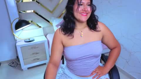 Luna  Jonez  online show from 11-23-25, 10:15