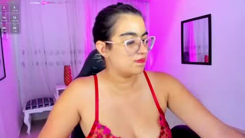 Snapshot of luna_jonnes1 chatting on 07-12-26, 07:27 Luna online show from 07-12-26, 07:27