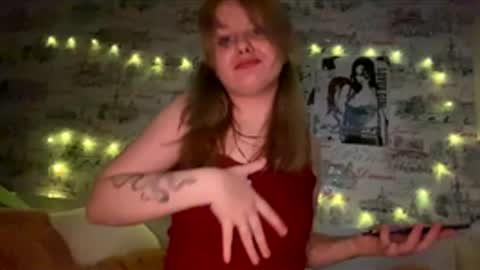 Luna online show from 02-13-26, 01:07