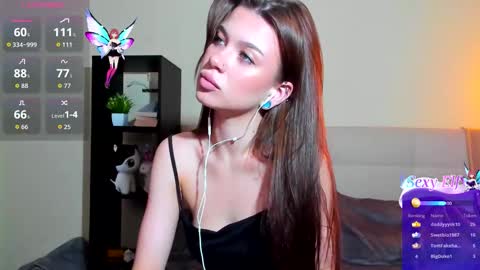 Hi everyone my name is Tina   online show from 03-04-26, 01:55