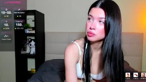 Hi everyone my name is Tina   online show from 05-19-26, 12:49