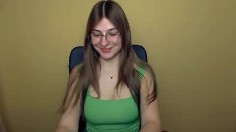 Luna online show from 11-18-25, 11:14