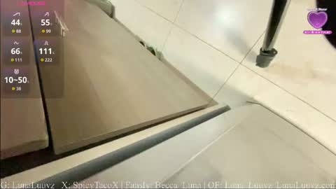 Luna Luuvz online show from 06-15-26, 04:15