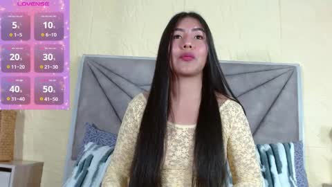 Snapshot of luna_maisonn chatting on 06-08-26, 12:49 LUNA online show from 06-08-26, 12:49