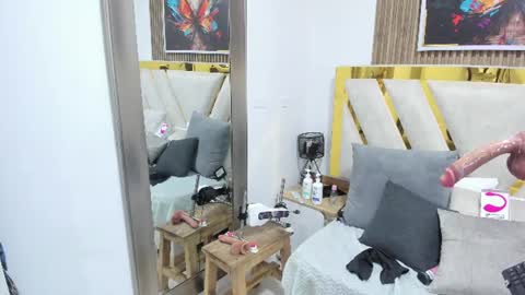 luna_naughty1 online show from 07-22-26, 06:43