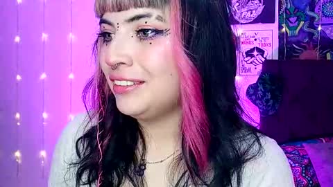 Snapshot of luna_ray420 chatting on 12-14-24, 09:02 MISS LUNA online show from 12-14-24, 09:02