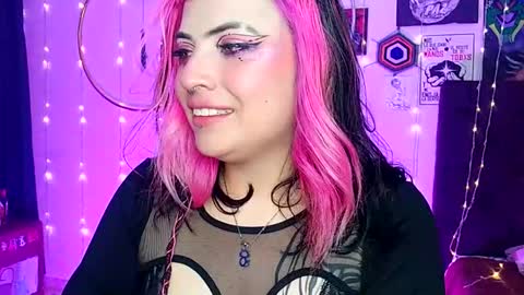 Snapshot of luna_ray420 chatting on 02-03-25, 03:53 MISS LUNA online show from 02-03-25, 03:53