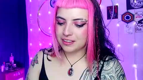 Snapshot of luna_ray420 chatting on 02-10-25, 02:41 MISS LUNA online show from 02-10-25, 02:41