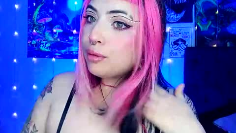 Snapshot of luna_ray420 chatting on 02-23-25, 04:17 MISS LUNA online show from 02-23-25, 04:17