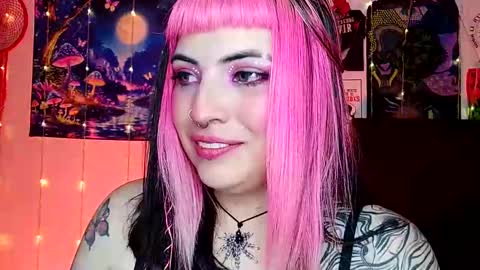 Snapshot of luna_ray420 chatting on 03-07-25, 05:51 MISS LUNA online show from 03-07-25, 05:51