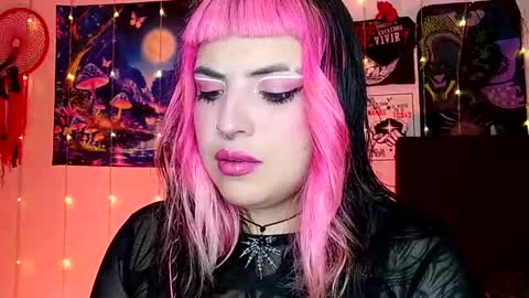 Snapshot of luna_ray420 chatting on 03-08-25, 05:22 MISS LUNA online show from 03-08-25, 05:22