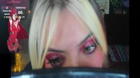 Snapshot of luna_ray420 chatting on 12-01-25, 06:24 MISS LUNA online show from 12-01-25, 06:24