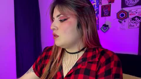 Snapshot of luna_rayy chatting on 10-12-25, 05:39 luna_rayy online show from 10-12-25, 05:39
