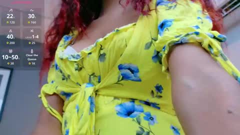 Snapshot of luna_roja25 chatting on 10-03-25, 01:30 LUNA online show from 10-03-25, 01:30