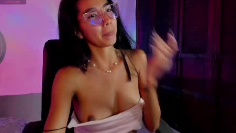 Luna Roja26 online show from 06-25-26, 05:12