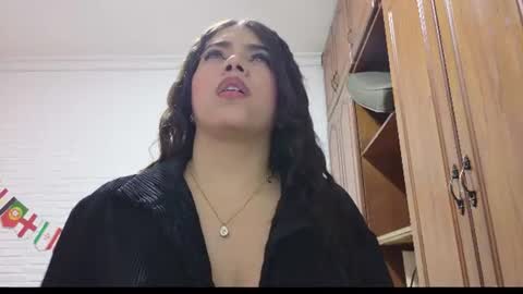 luna_rousse26 online show from 07-18-26, 04:00