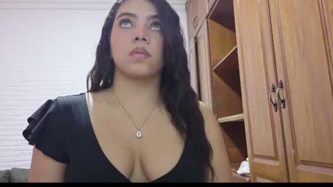 luna_rousse26 online show from 07-24-26, 01:53