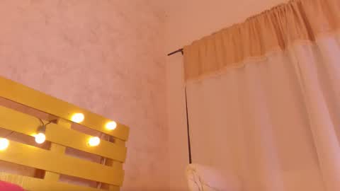 Luna online show from 09-10-25, 11:43