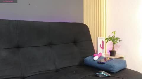 Snapshot of luna_sophya chatting on 09-18-25, 12:18 luna_sophya online show from 09-18-25, 12:18