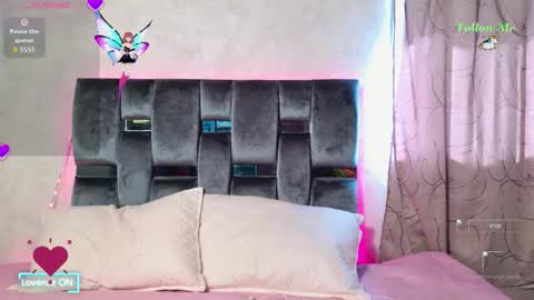 Snapshot of luna_sophya chatting on 10-19-25, 07:36 luna_sophya online show from 10-19-25, 07:36