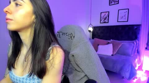 Snapshot of luna_tagliaferri chatting on 01-17-26, 02:33 Luna online show from 01-17-26, 02:33