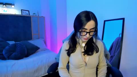 Snapshot of luna_tagliaferri chatting on 02-11-26, 01:38 Luna online show from 02-11-26, 01:38