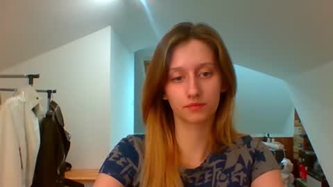 Snapshot of luna_xsensual chatting on 02-17-25, 07:53 L U N A online show from 02-17-25, 07:53