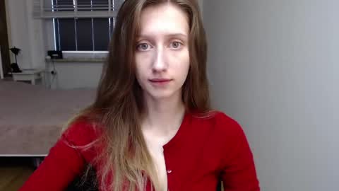 L U N A  online show from 05-04-26, 05:25