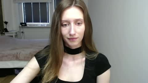 L U N A  online show from 05-13-26, 06:22