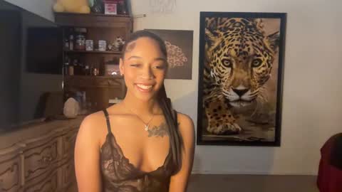 Snapshot of lunaa_11 chatting on 12-05-24, 05:48 lunaa_11 online show from 12-05-24, 05:48