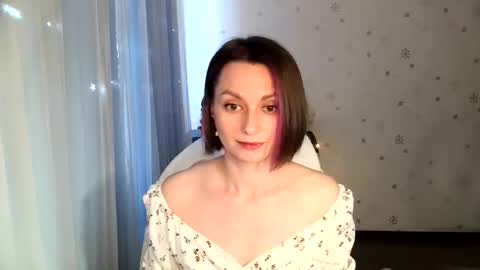 lunaa_bluee online show from 06-10-26, 06:18