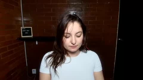 Snapshot of lunaa_m_ chatting on 02-24-25, 11:19 lunaa_m_ online show from 02-24-25, 11:19