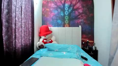 lunaa mayer online show from 07-31-26, 03:44