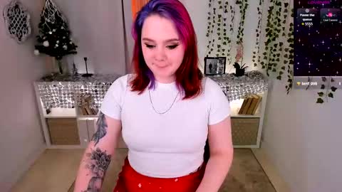 Snapshot of lunaali chatting on 12-17-25, 09:10 Li online show from 12-17-25, 09:10