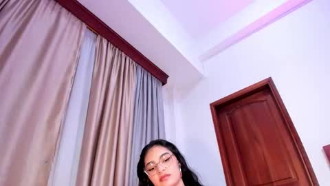 Luna Aspen online show from 09-24-25, 08:34