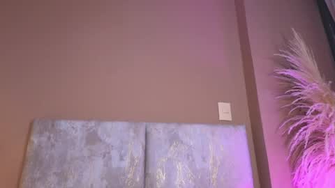 Luna Aspen online show from 04-28-26, 06:35