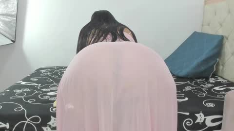    online show from 05-25-26, 11:00