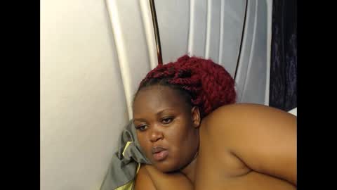 lunabloom01 online show from 01-06-26, 07:01