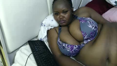 lunabloom01 online show from 03-11-26, 12:22