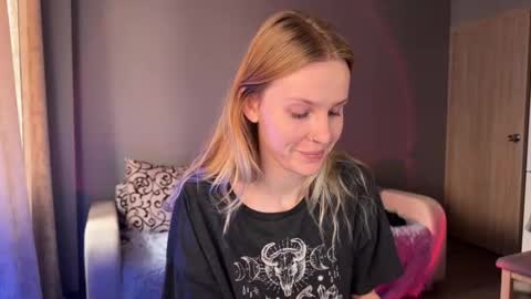 Britney online show from 09-20-25, 05:19