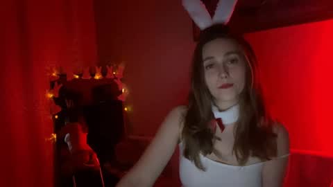 Snapshot of lunafeather chatting on 04-03-26, 07:01 lunafeather online show from 04-03-26, 07:01