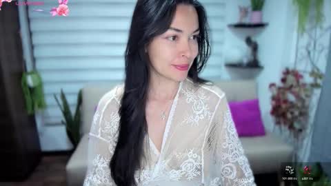 Luna online show from 09-20-25, 02:56