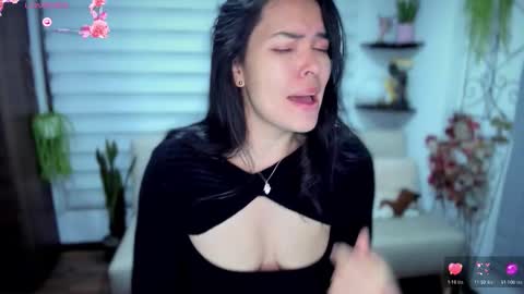 Luna online show from 10-02-25, 04:08