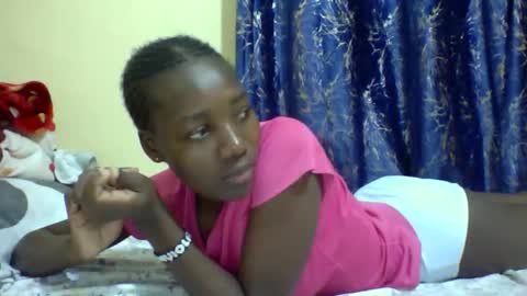 Snapshot of lunah_kitty chatting on 04-02-26, 11:24 lunah_kitty online show from 04-02-26, 11:24