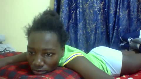 lunah_kitty online show from 04-28-26, 02:38